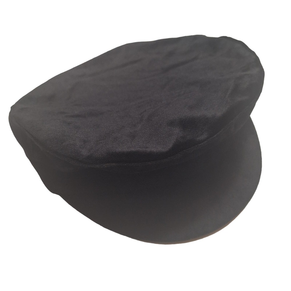 Claire's black velvet newsboy cap